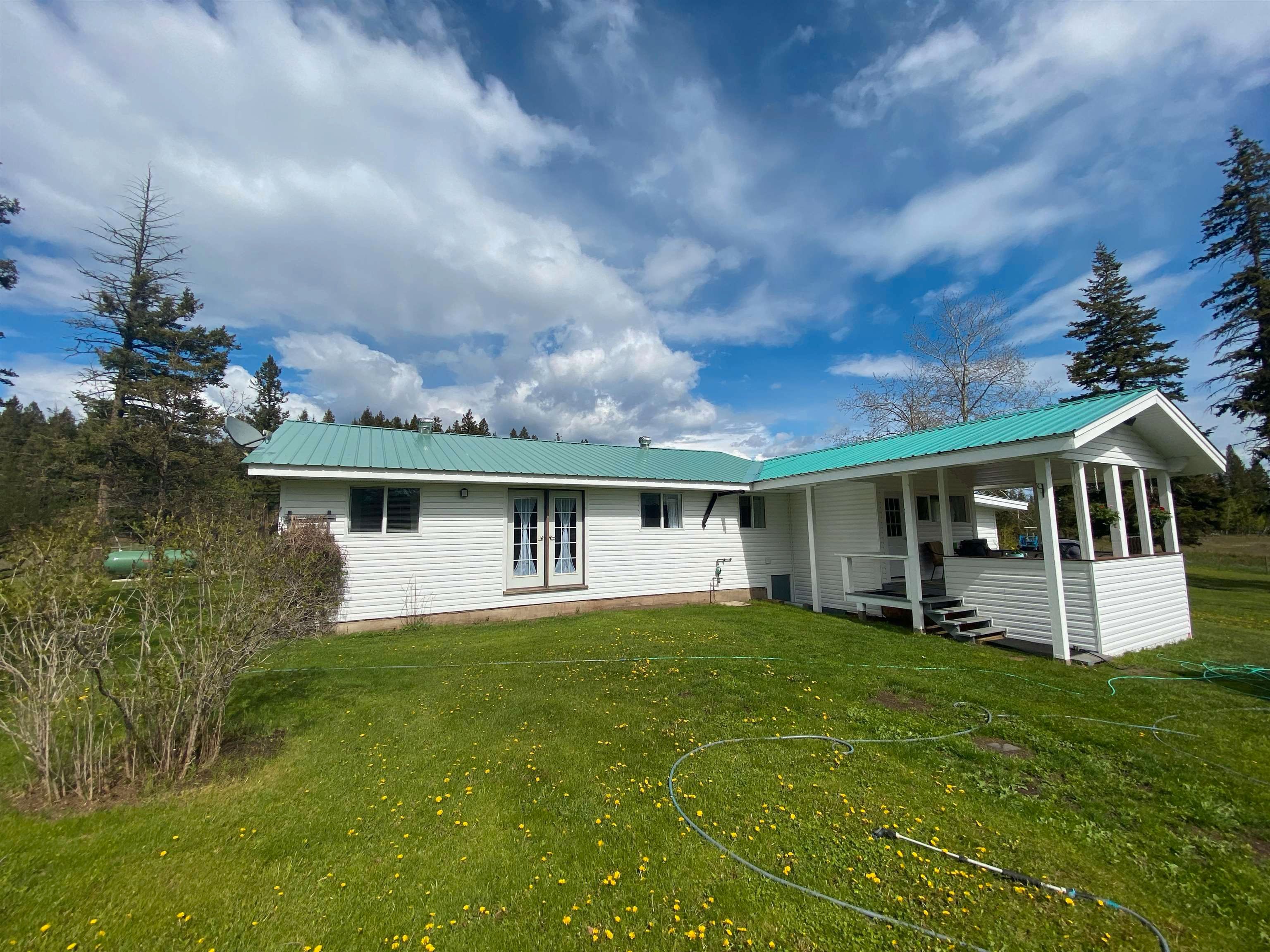Main Photo: 3560 CARIBOO 97 Highway: 150 Mile House House for sale (Williams Lake (Zone 27))  : MLS®# R2693248