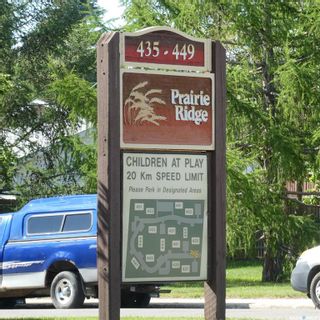 Main Photo: 201 437 Pendygrasse Road in Saskatoon: Fairhaven Residential for sale : MLS®# SK939393