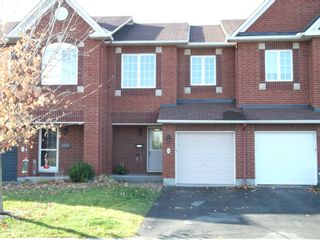 Photo 1: 4 Watts Street in Barrhaven: Hertiage Glen Residential Attached for sale (7706)  : MLS®# 813872