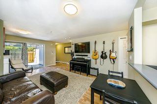 Photo 4: 2 2378 RINDALL Avenue in Port Coquitlam: Central Pt Coquitlam Townhouse for sale in "BRITTANY PARK" : MLS®# R2808173