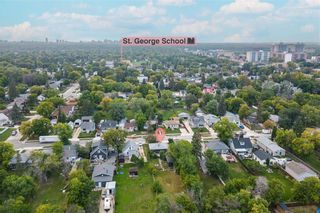 Photo 32: 136 Sadler Avenue in Winnipeg: St Vital Residential for sale (2D)  : MLS®# 202323900