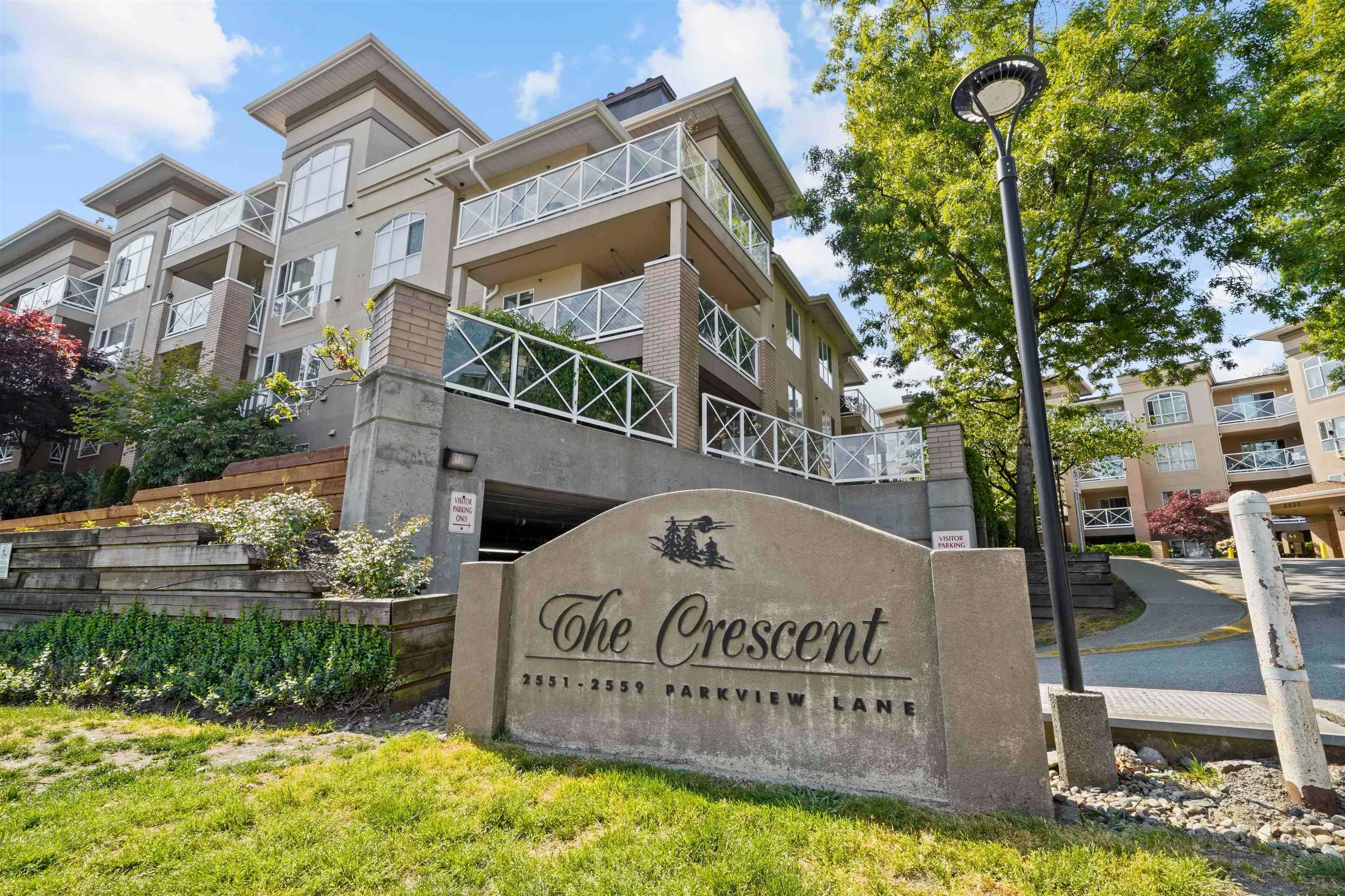 Main Photo: 214 2559 PARKVIEW Lane in Port Coquitlam: Central Pt Coquitlam Condo for sale in "THE CRESCENT" : MLS®# R2787908
