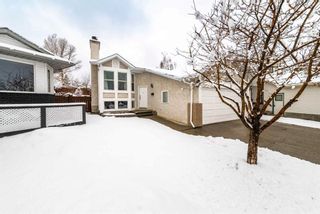 Photo 3: 14 Shawfield Place SW in Calgary: Shawnessy Detached for sale : MLS®# A2120201