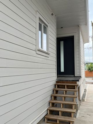Photo 4: 2032 E 32ND Avenue in Vancouver: Victoria VE 1/2 Duplex for sale (Vancouver East)  : MLS®# R2700995