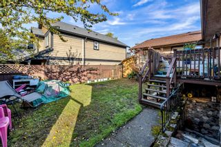 Photo 27: 2350A Belmont Ave in Victoria: Vi Fernwood Half Duplex for sale : MLS®# 945166