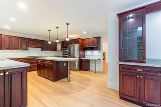 Photo 16: 1887 ORKNEY Place in North Vancouver: Northlands House for sale : MLS®# R2742054