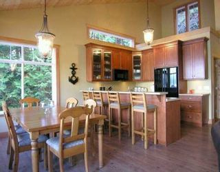 Photo 3: 1508 TIDEVIEW Road in Gibsons: Gibsons &amp; Area House for sale in "LANGDALE" (Sunshine Coast)  : MLS®# V621776