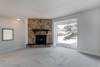 Photo 4: 1027 Woodview Crescent SW in Calgary: Woodlands Detached for sale