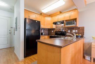 Photo 10: 406 189 Ontario Place in Mayfair: Home for sale