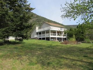 Photo 48: 925 COLUMBIA ROAD in Castlegar: House for sale : MLS®# 2476320