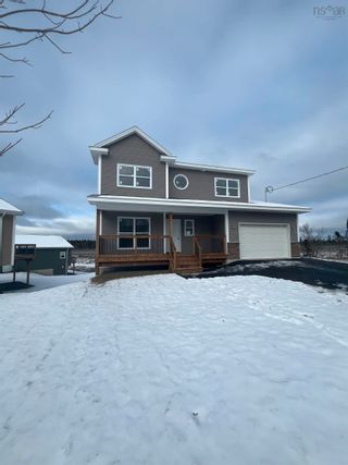 Photo 1: 37 Alpine Court in Bedford: 20-Bedford Residential for sale (Halifax-Dartmouth)  : MLS®# 202324421