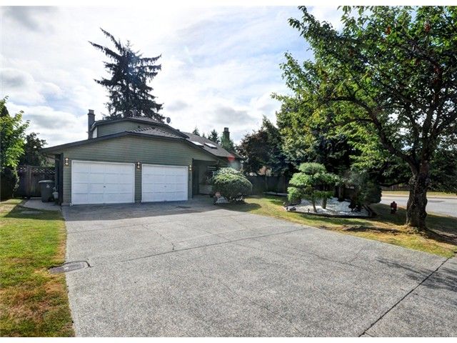 Main Photo: 10018 156A ST in Surrey: Guildford House for sale (North Surrey)  : MLS®# F1418291