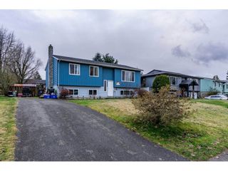 Photo 2: 26720 33RD Avenue in Langley: Aldergrove Langley House for sale in "PARKSIDE" : MLS®# R2427222