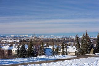 Photo 3: 319 Mt Sparrowhawk Place SE in Calgary: McKenzie Lake Detached for sale : MLS®# A1218013