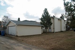 Photo 3: 502 12 Avenue NE in Calgary: Renfrew Detached for sale : MLS®# A1093906