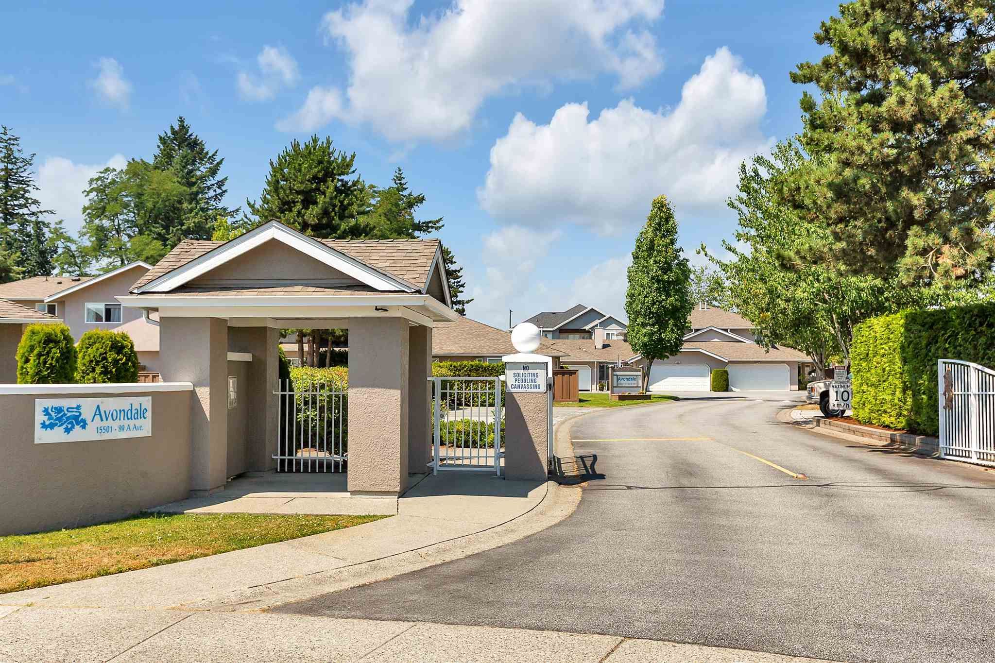 Main Photo: 171 15501 89A Avenue in Surrey: Fleetwood Tynehead Townhouse for sale in "AVONDALE" : MLS®# R2597130