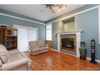 Photo 3: 310 Island Hwy in VICTORIA: VR View Royal Half Duplex for sale (View Royal)  : MLS®# 719165