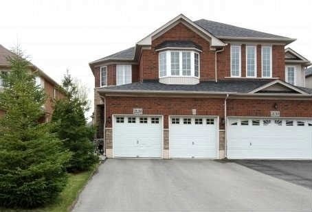 Main Photo: 2128 Redstone Crescent in Oakville: West Oak Trails House (2-Storey) for lease : MLS®# W4894783