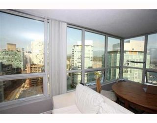 Photo 3: # 1703 588 BROUGHTON ST in Vancouver: Condo for sale : MLS®# V792587