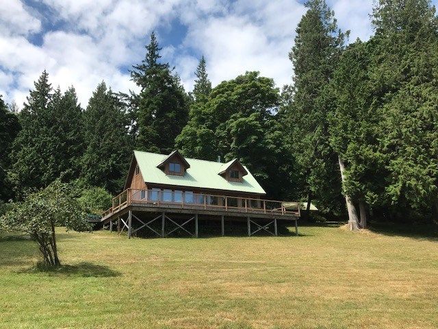 Main Photo: 226 HAIRY ELBOW Road in Sechelt: Sechelt District House for sale (Sunshine Coast)  : MLS®# R2137692