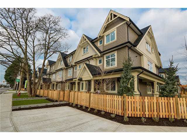 Main Photo: 17 6033 Williams Rd in Richmond: Woodwards Townhouse for sale : MLS®# V1101989