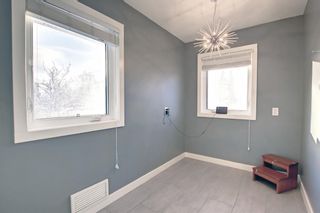 Photo 11: 2504 18 Street NW in Calgary: Capitol Hill Detached for sale : MLS®# A1176540