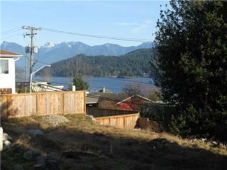 Photo 3: 491 S FLETCHER Road in Gibsons: Gibsons & Area House for sale (Sunshine Coast)  : MLS®# V1057705