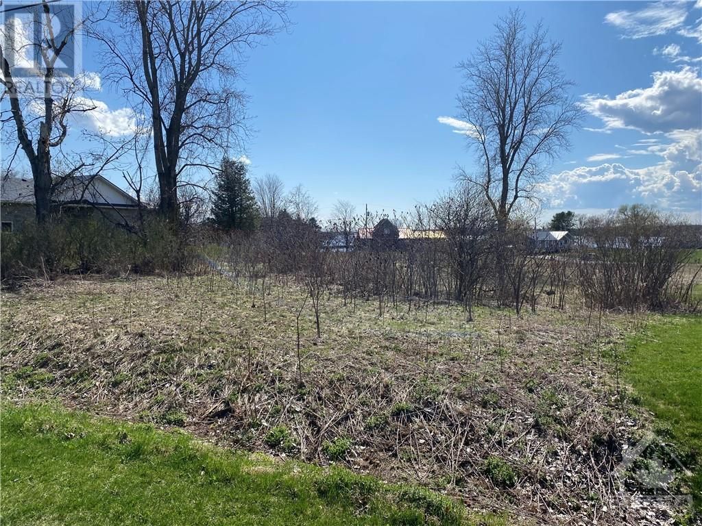 Main Photo: 00 BLAIR ROAD in Cardinal: Vacant Land for sale : MLS®# 1276711
