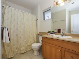 Photo 18: 7866 BENNETT Road in Richmond: Brighouse South 1/2 Duplex for sale : MLS®# R2364700