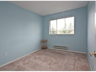 Photo 7: 303 33090 GEORGE FERGUSON Way in Abbotsford: Central Abbotsford Condo for sale in "Tiffany Place" : MLS®# F1425343