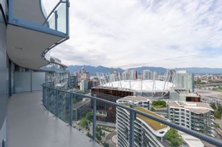 Photo 2: 2817 89 NELSON Street in Vancouver: Yaletown Condo for sale in "THE ARC" (Vancouver West)  : MLS®# R2774672