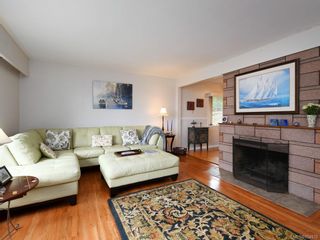 Photo 2: 761 Genevieve Rd in Saanich: SE High Quadra House for sale (Saanich East)  : MLS®# 854970