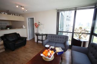 Photo 3: 1101 1367 ALBERNI Street in Vancouver: West End VW Condo for sale (Vancouver West)  : MLS®# R2062584
