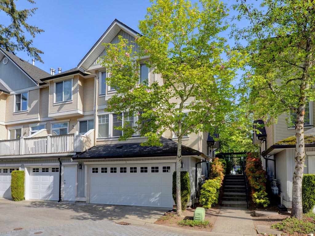 Main Photo: 5 8383 159 Street in Surrey: Fleetwood Tynehead Townhouse for sale in "Avalon Woods" : MLS®# R2370016