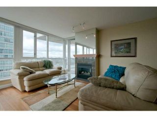 Photo 5: 1604 120 MILROSS Avenue in Vancouver: Mount Pleasant VE Condo for sale in "THE BRIGHTON" (Vancouver East)  : MLS®# V1062353