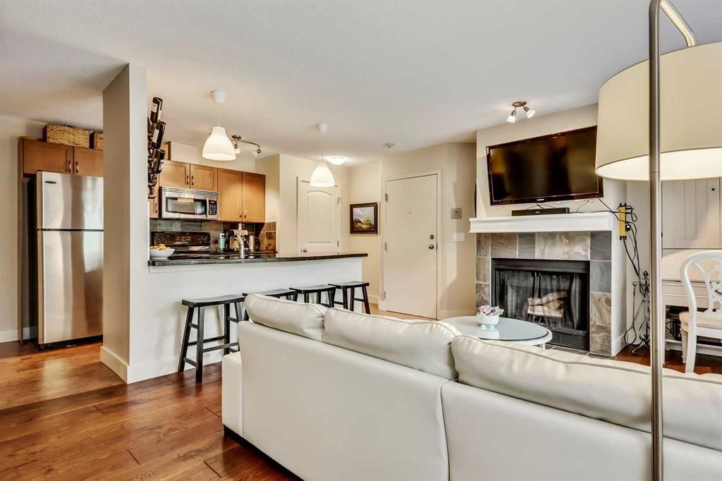 Main Photo: 1 215 Village Terrace SW in Calgary: Patterson Apartment for sale : MLS®# A2084407