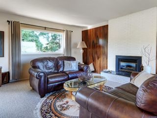 Photo 2: 613 Mount View Ave in Colwood: Co Hatley Park House for sale : MLS®# 915363
