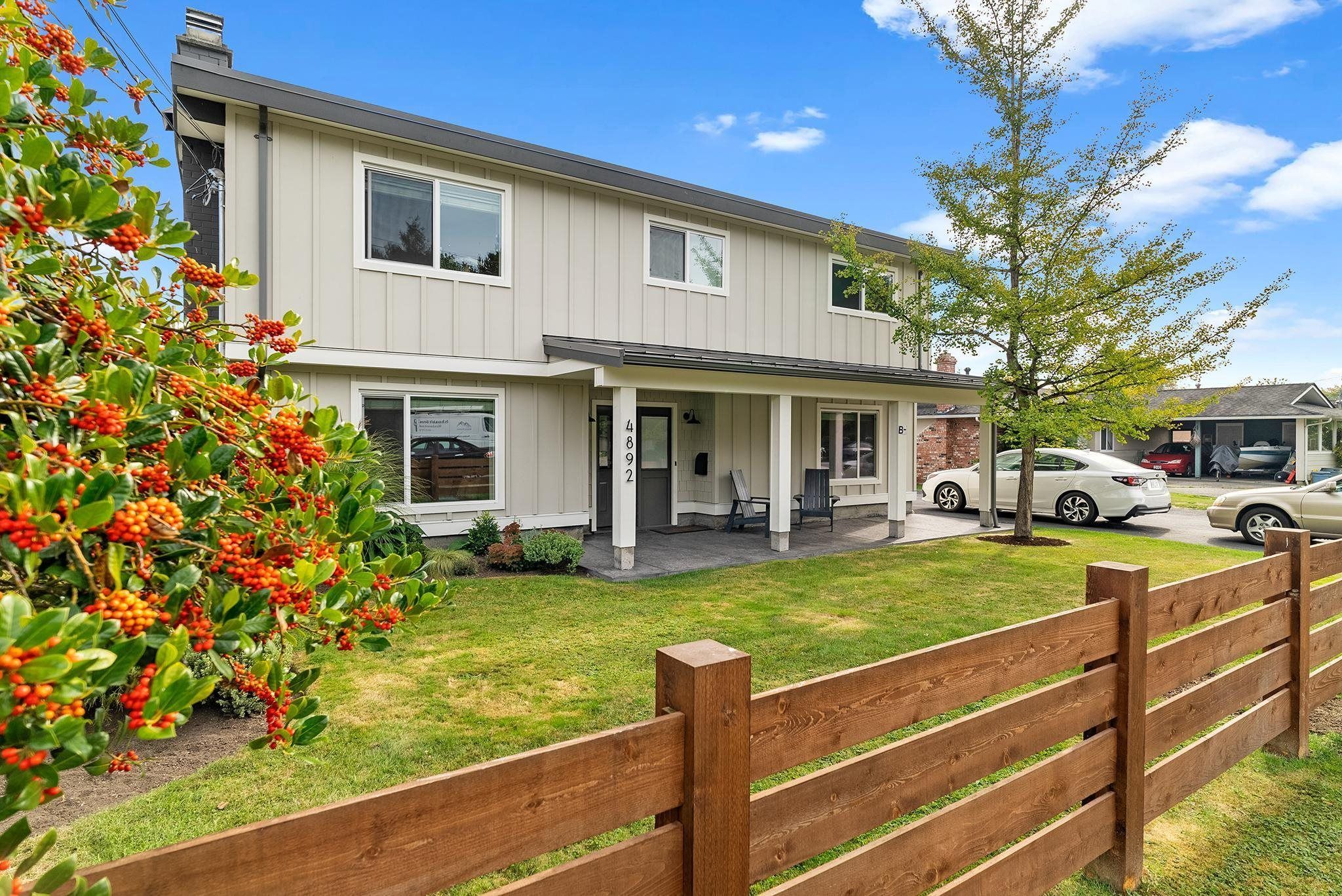 Main Photo: 4892 57A Street in Delta: Hawthorne House for sale (Ladner)  : MLS®# R2730651