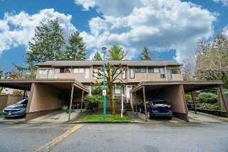 Photo 2: 4278 BIRCHWOOD Crescent in Burnaby: Greentree Village Townhouse for sale (Burnaby South)  : MLS®# R2355647
