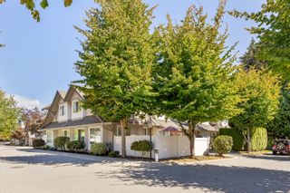 Photo 2: 59 23085 118 Avenue in Maple Ridge: East Central Townhouse for sale in "SOMMERVILLE GARDENS" : MLS®# R2808715