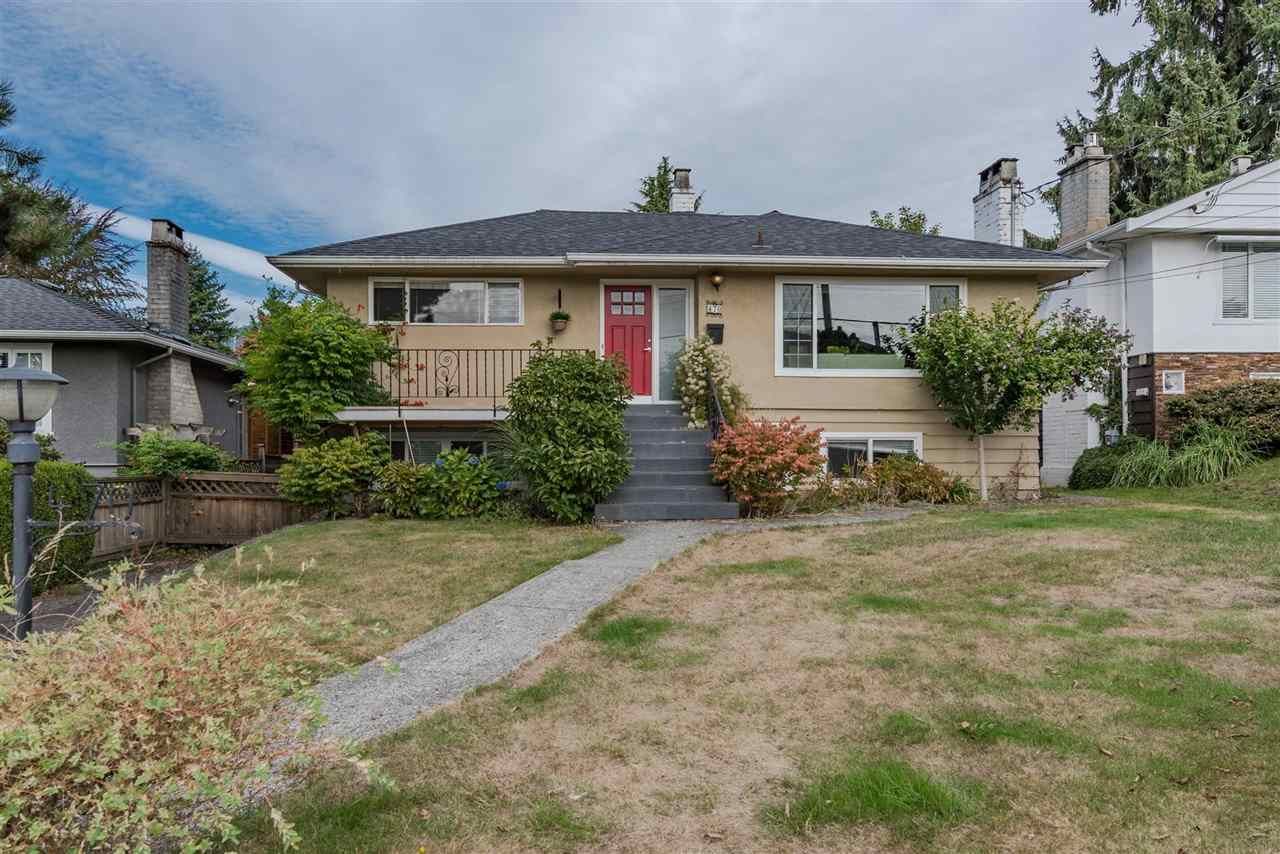 Main Photo: 470 W KINGS ROAD in : Upper Lonsdale House for sale : MLS®# R2209840