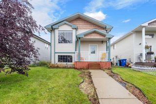 Photo 1: 121 Lightbown Way: Fort McMurray Detached for sale : MLS®# A2101527