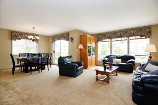 Photo 4: 3702 HARWOOD Crescent in Abbotsford: Central Abbotsford House for sale : MLS®# R2174121