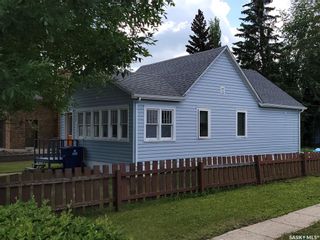 Photo 1: 248 4th Avenue West in Unity: Residential for sale : MLS®# SK962205