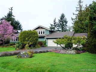 Photo 1: 1056 Readings Dr in NORTH SAANICH: NS Lands End House for sale (North Saanich)  : MLS®# 724108