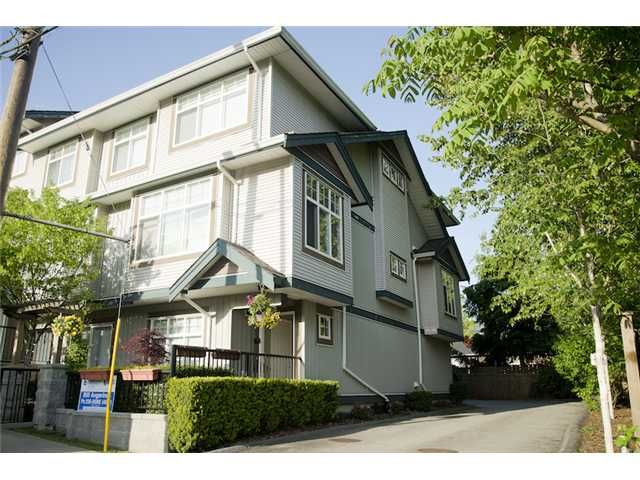 Main Photo: 18 22466 NORTH Avenue in MAPLE RIDGE: East Central Townhouse for sale (Maple Ridge)  : MLS®# V1064439