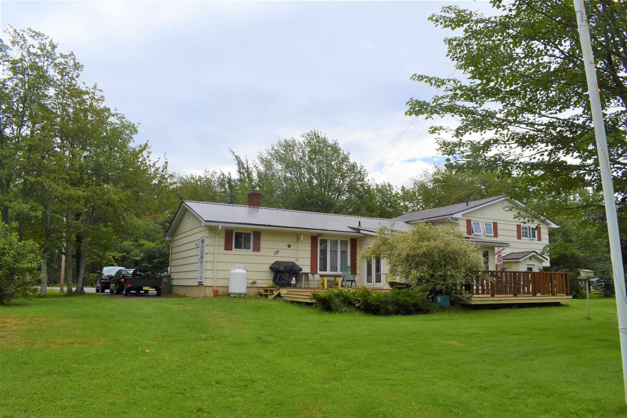 Main Photo: 1285 Southampton Road in West Amherst: 101-Amherst,Brookdale,Warren Residential for sale (Northern Region)  : MLS®# 202121649