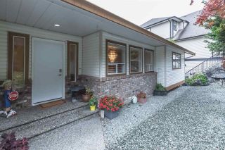 Photo 2: 2675 ST GALLEN Way in Abbotsford: Abbotsford East House for sale in "Glen Mountain" : MLS®# R2485378