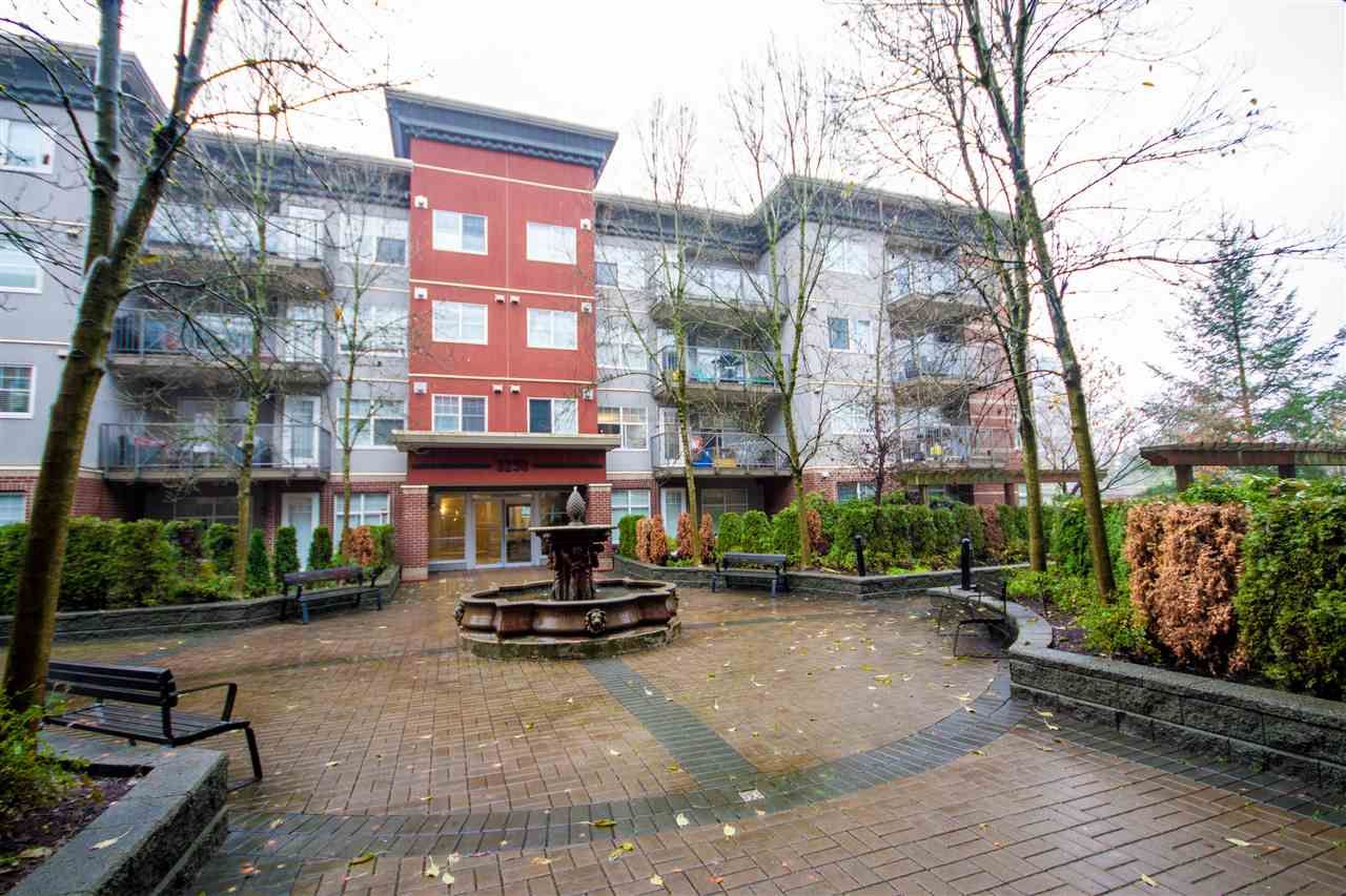 Main Photo: 208 3250 ST JOHNS Street in Port Moody: Port Moody Centre Condo for sale in "The Square" : MLS®# R2223763