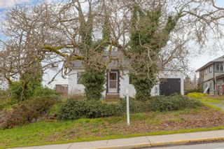 Photo 3: 976 Cloverdale Ave in Saanich: SE Quadra Unimproved Land for sale (Saanich East)  : MLS®# 942999